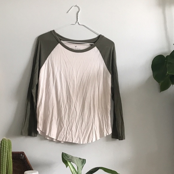 American Eagle Baseball T-shirt - Picture 1 of 2